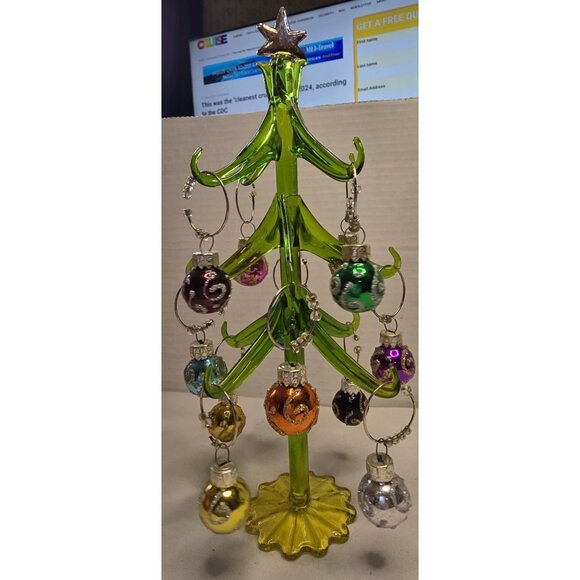 Pier 1 Imports Glass Christmas Tree Wine Charm Set With 12 Ornament Charms And D - Picture 2 of 4